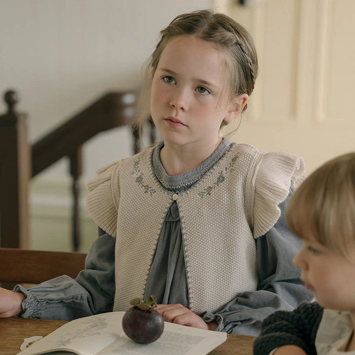 韩国susu童装秋冬女童宝宝针织刺绣马甲百搭洋气背心