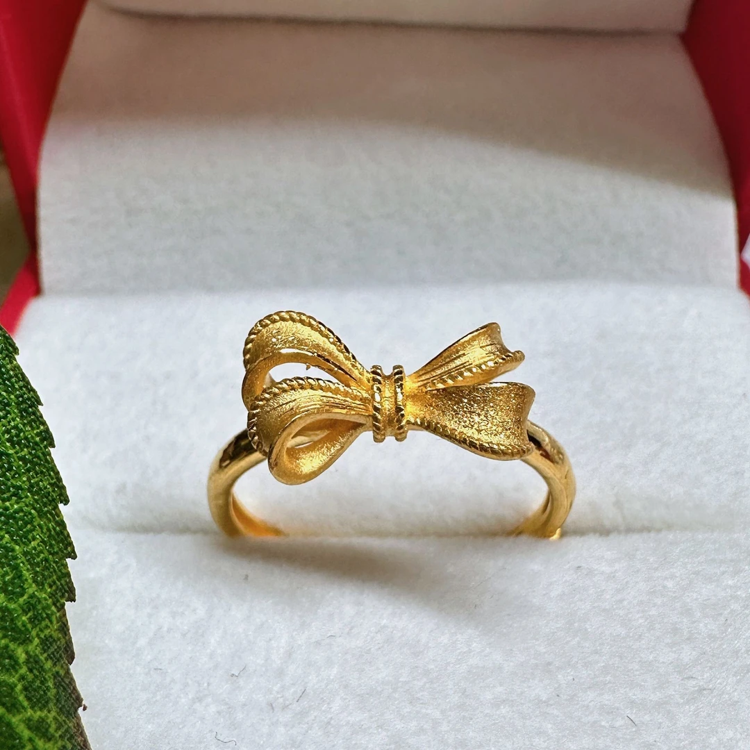 SUNFEEL/赛菲尔足金时尚拉丝蝴蝶结戒指JZ122