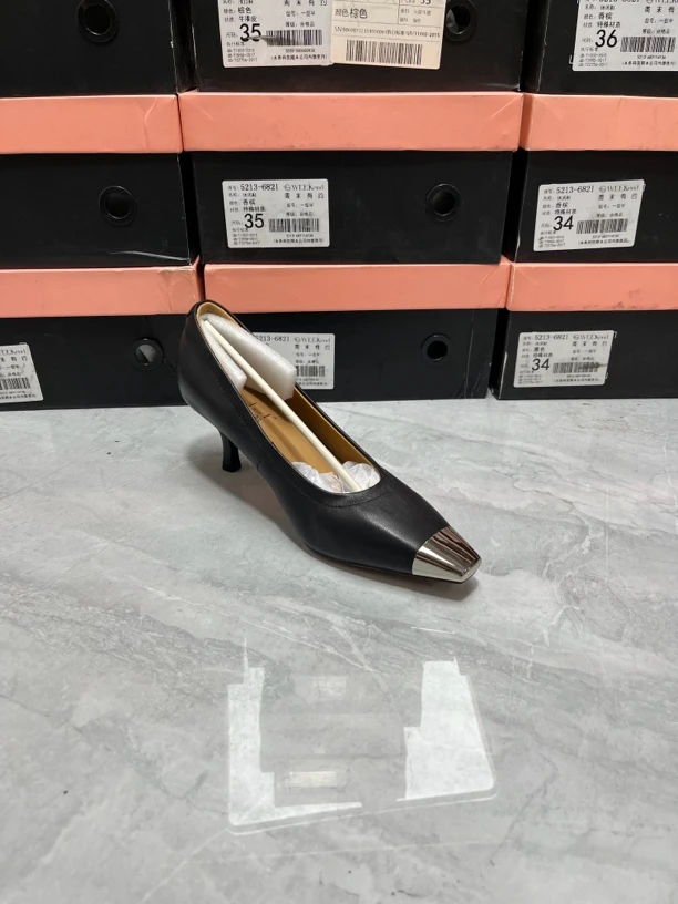 8253 样5 黑色法式单鞋