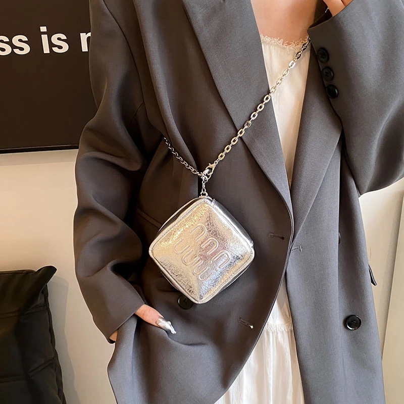 夏季超火小众包包女2025新款百搭链条斜挎包精致迷你零钱包小拎包