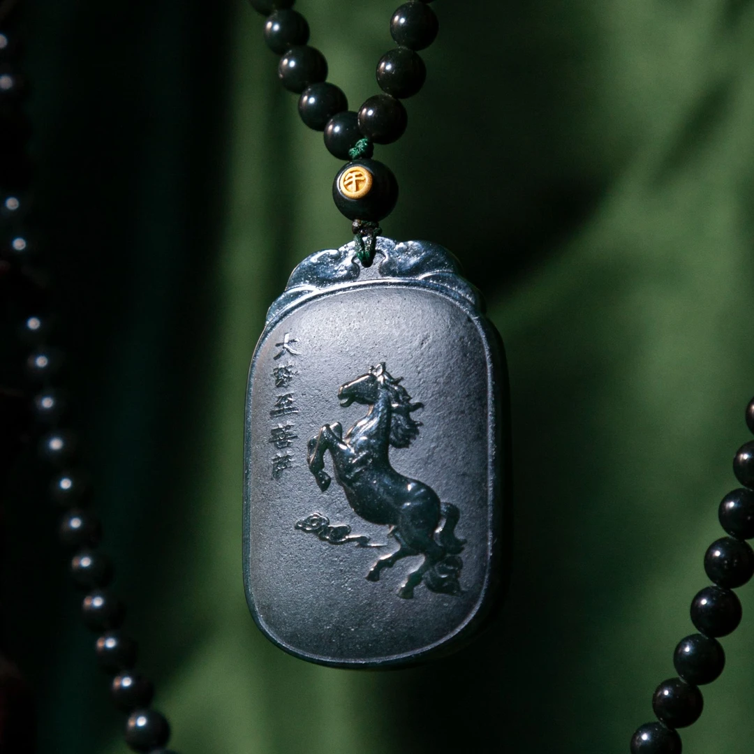 天然和田玉本命佛吊坠男女款十二生肖大势至菩萨属马守护神挂件