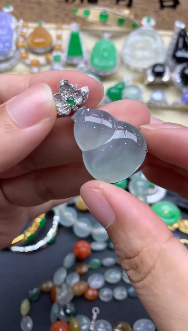 【闪购商品】翡翠颈饰18K金镶嵌750-中国好珍宝