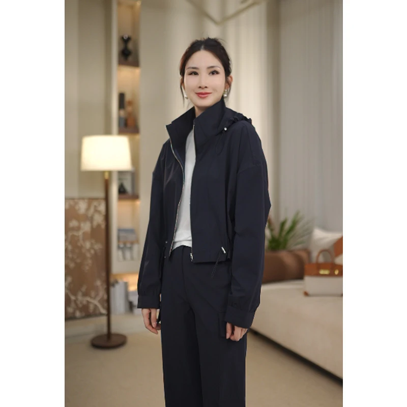 春季运动时尚短款连帽户外休闲百搭宽松上衣女外套C24195