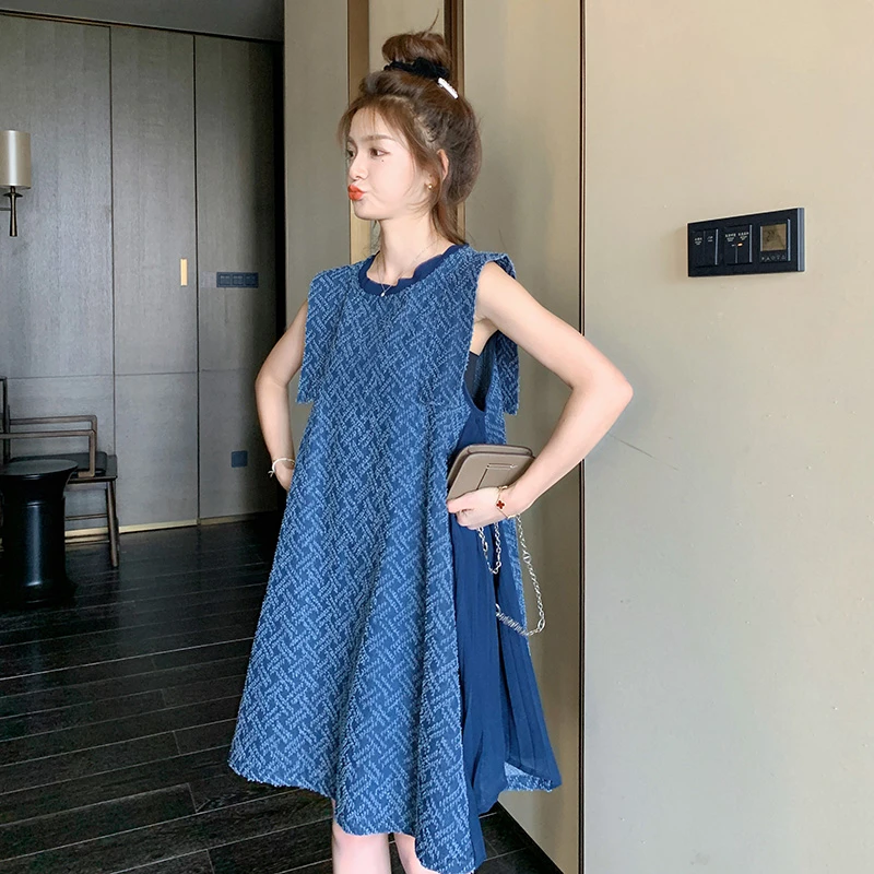 蓝色格纹牛仔拼接褶皱连衣裙女夏小个子新款气质洋气飞飞袖A字裙