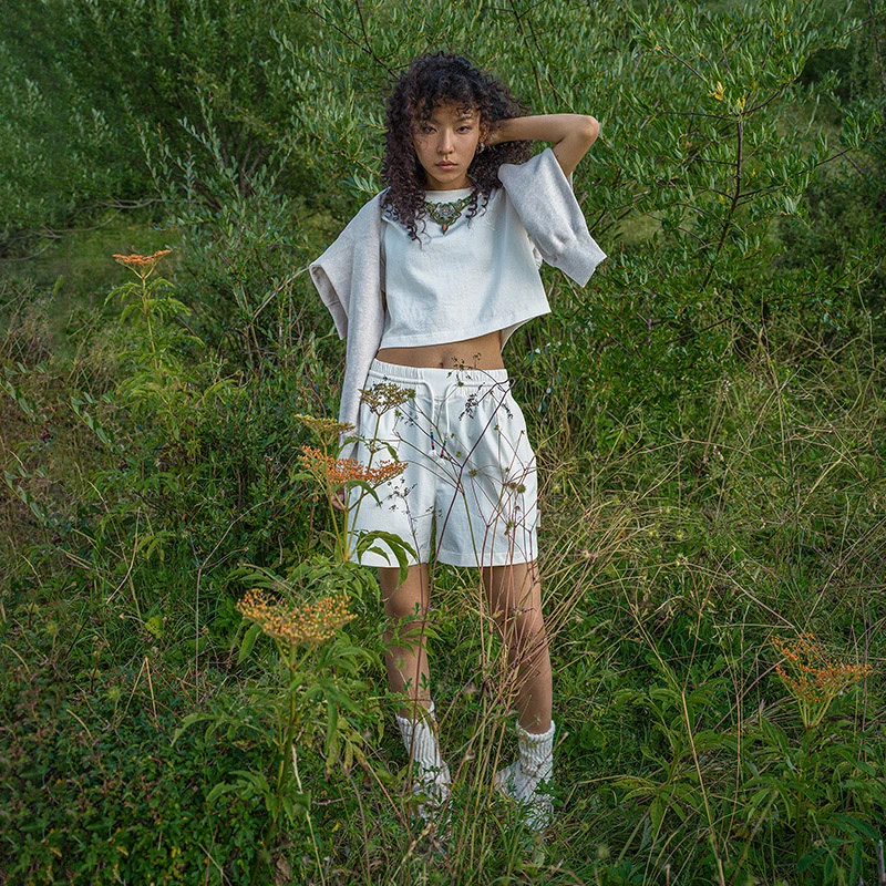 中国李宁系列时尚潮流宽松女子夏季运动休闲短卫裤AKST062-B品