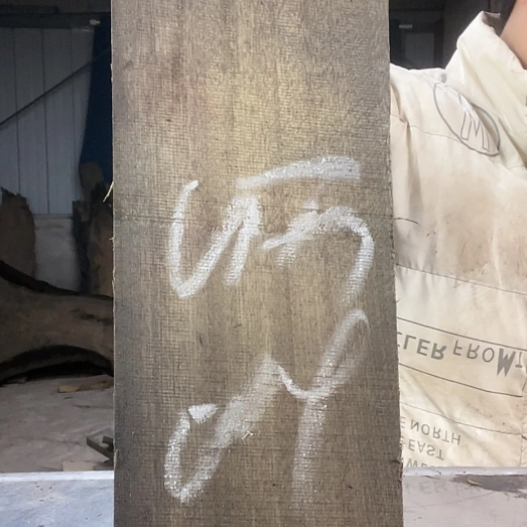 【闪购商品】木头根雕民*