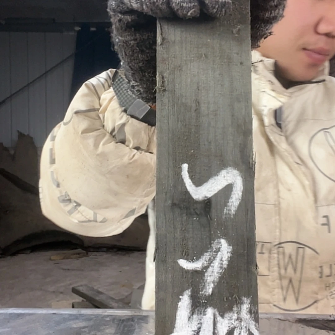 【闪购商品】木头根雕凌*树