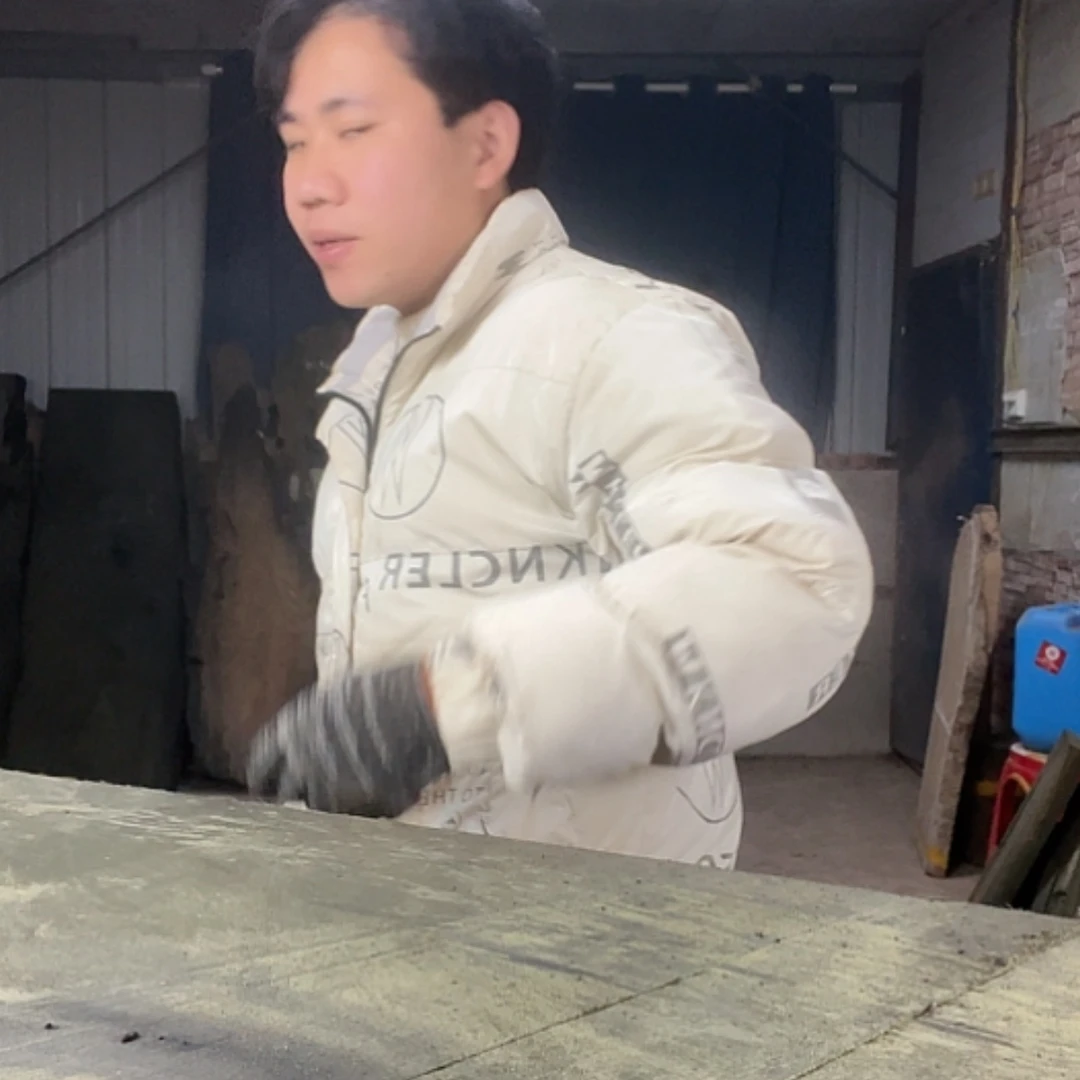 【闪购商品】木头根雕欣****）