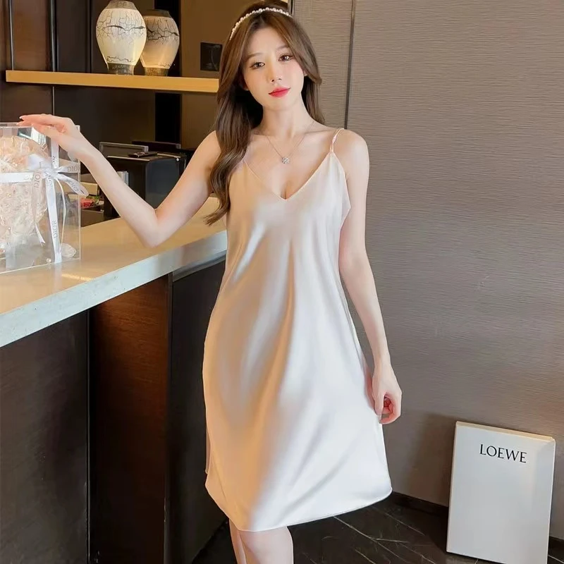 女夏季性感V领吊带睡裙冰丝清凉薄款睡衣纯欲风家居服肩带可调节
