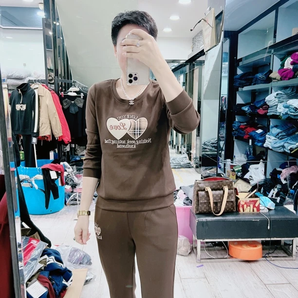 韩版格子爱心圆领特舒适空气棉2色套装7822品