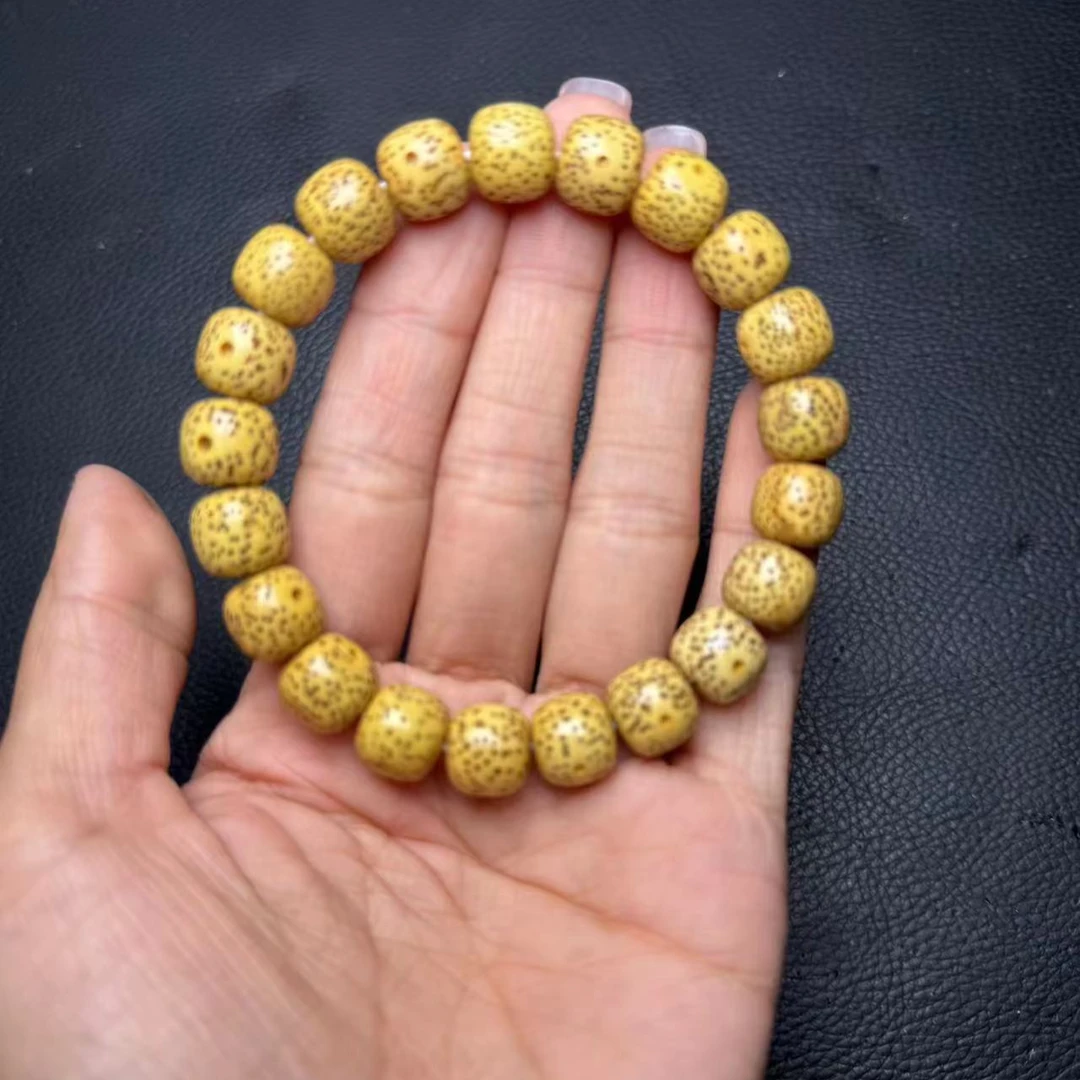 赤麟出品--精品鸡油黄星月手串