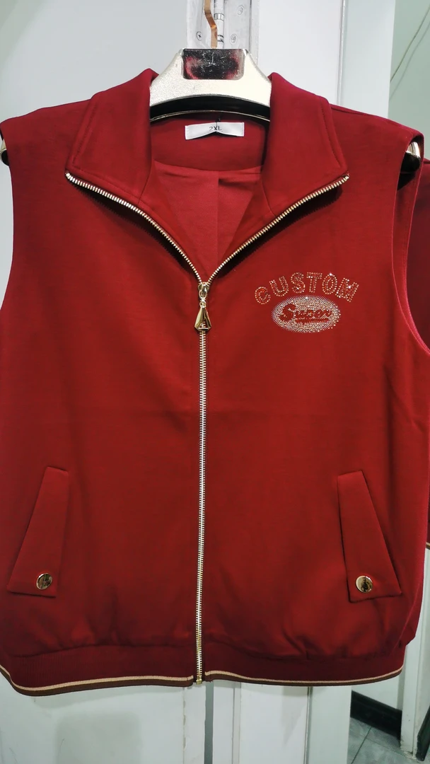 24新款时尚休闲马甲款7711