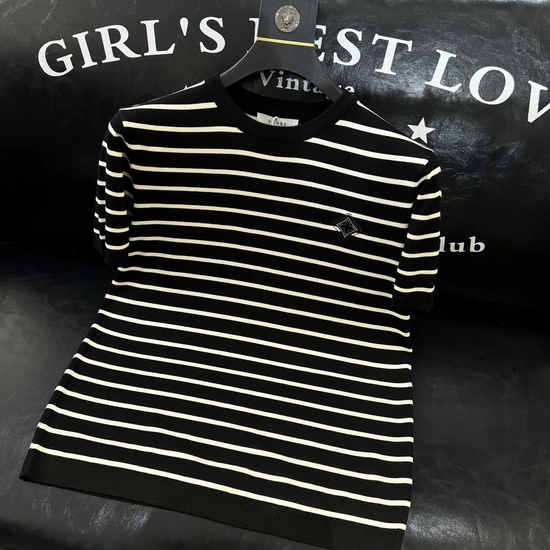 秋冬款男士轻奢时尚百搭休闲条纹针织毛衣短袖6870