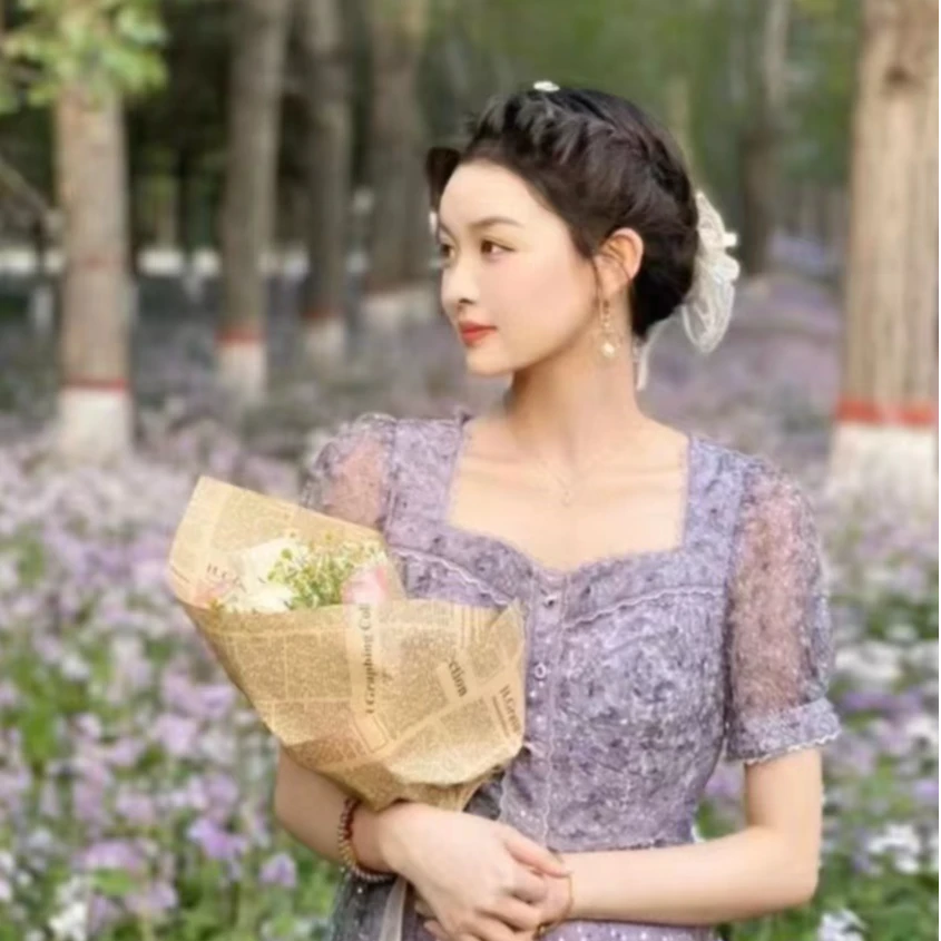 复古优雅高级感紫色方领连衣裙2024新款法式轻奢显瘦气质裙子