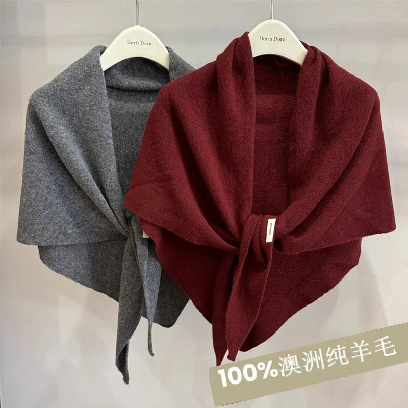 100%纯羊毛三角披肩秋冬季保暖纯色简约百搭高级感外搭围巾护颈肩
