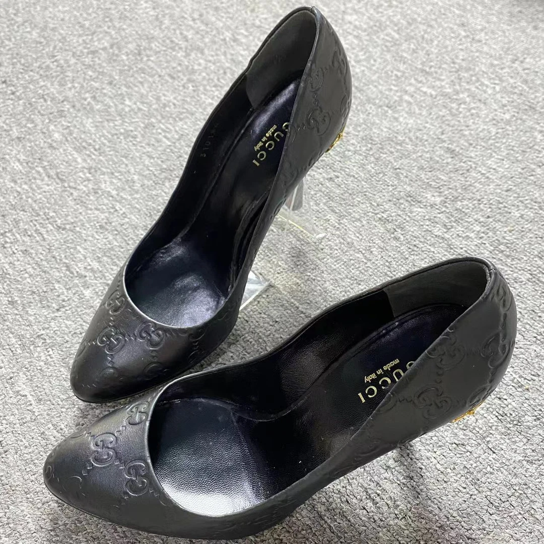 GUCCI/古驰诺曼女鞋折扣 黑色暗纹老花满印高跟鞋 36.5码 xxs340