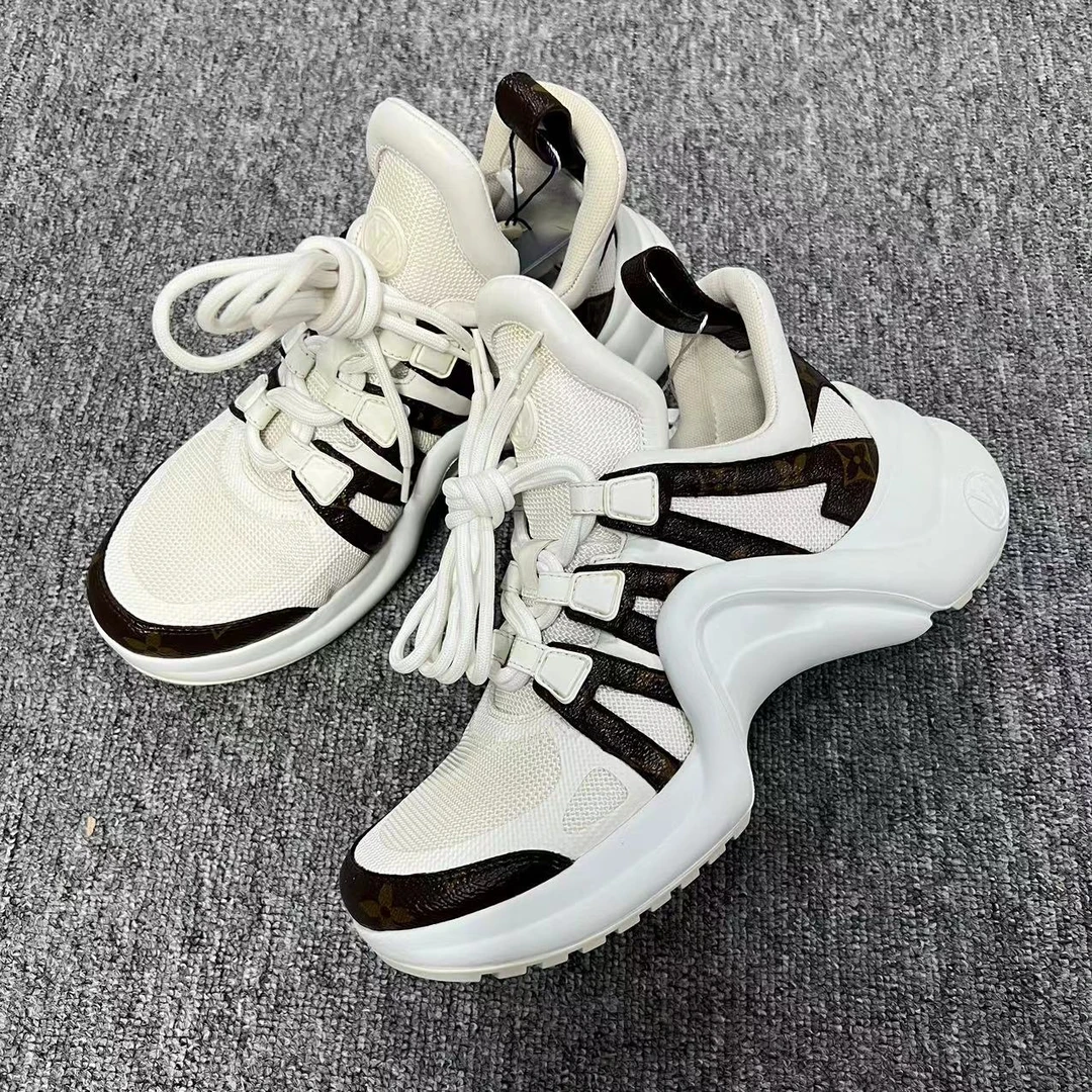 LouisVuitton/路易威登诺曼女鞋折扣 白棕经典老爹鞋 37码 021