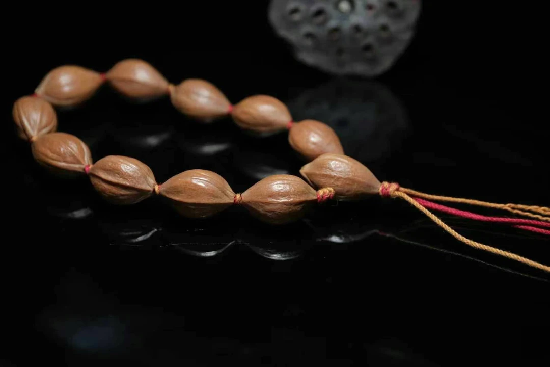 六脉传承原皮素核1.5×2.4橄榄核素串