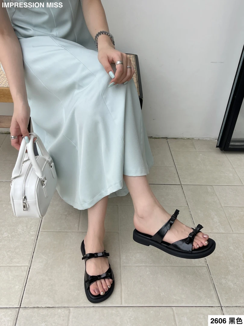 （2606）时尚百搭一字凉拖鞋