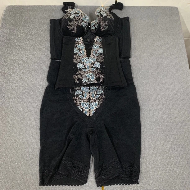 【超强压】雨蝴蝶美容院身材管理器美体内衣模具体雕束腰提臀塑身女