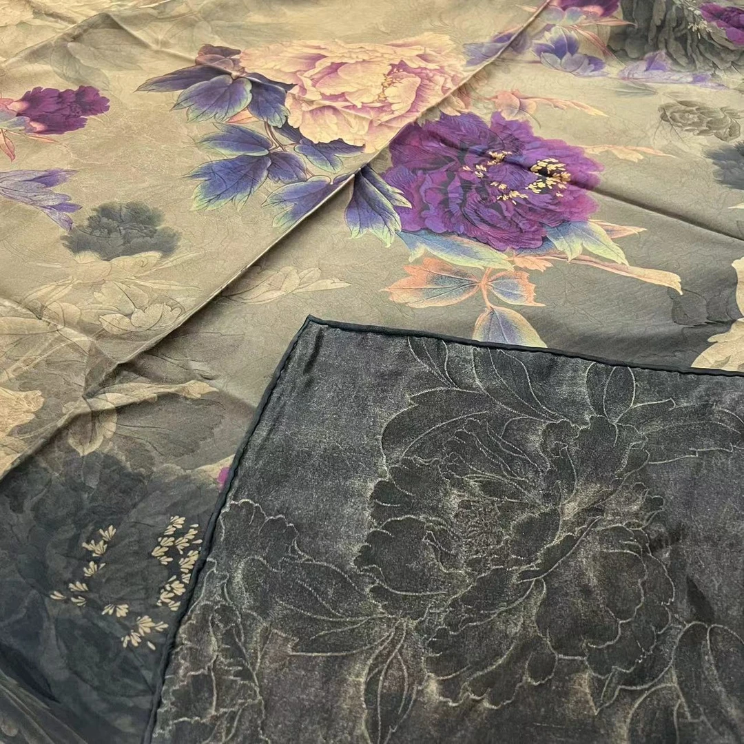 140香云纱方巾-牡丹倾城 慢织重摊雾135cm丝巾