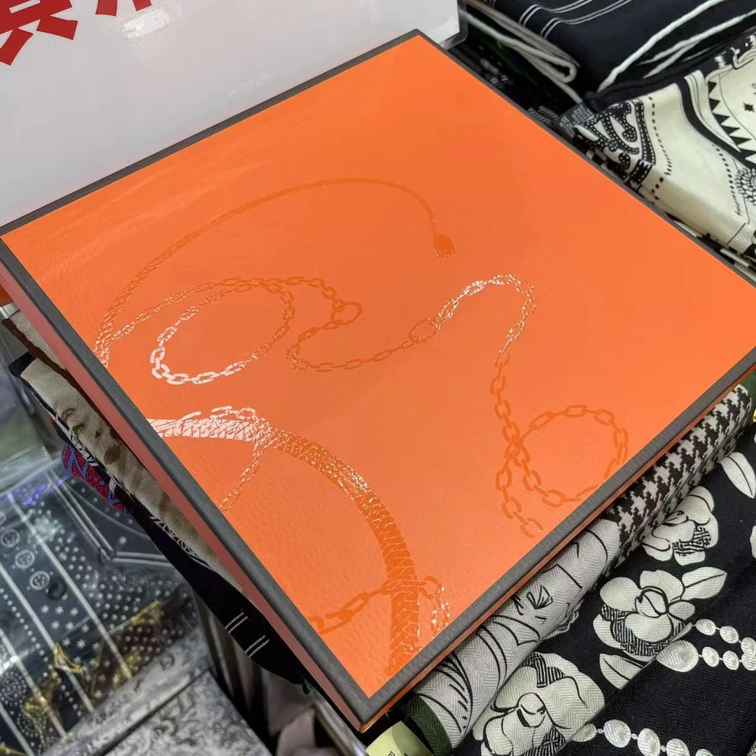 丝毛-真特别 桑蚕丝羊毛方巾长巾 时尚百搭花纹大方