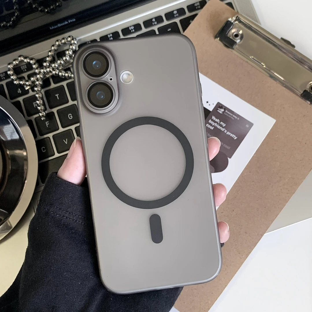 适用苹果16手机壳新款磨砂肤感磁吸苹果15promax精孔防摔保护壳14