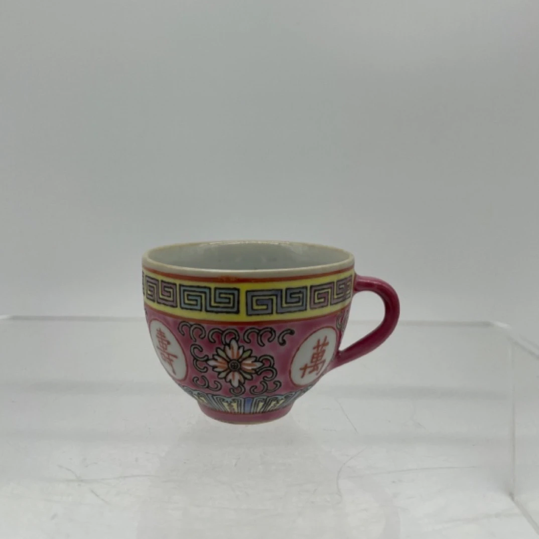 A82224胭脂红釉万寿无疆茶盏