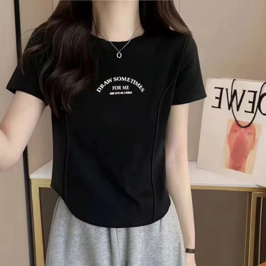 精品女装短款小众夏季黑色圆领显瘦印花系列产品时尚百搭洋气