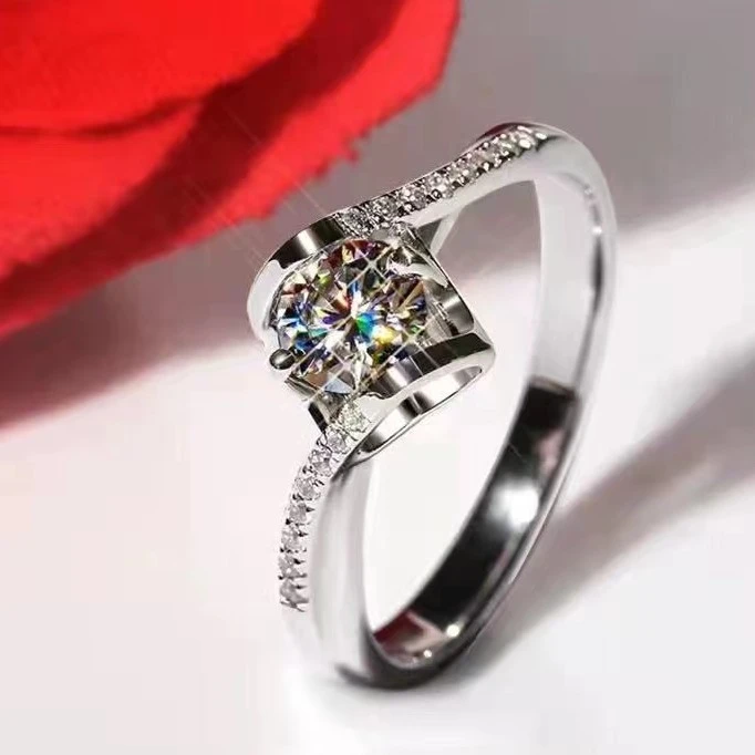 925银莫桑石戒指 【微镶天使之吻BY】0.5-1克拉高品质轻奢女戒DS