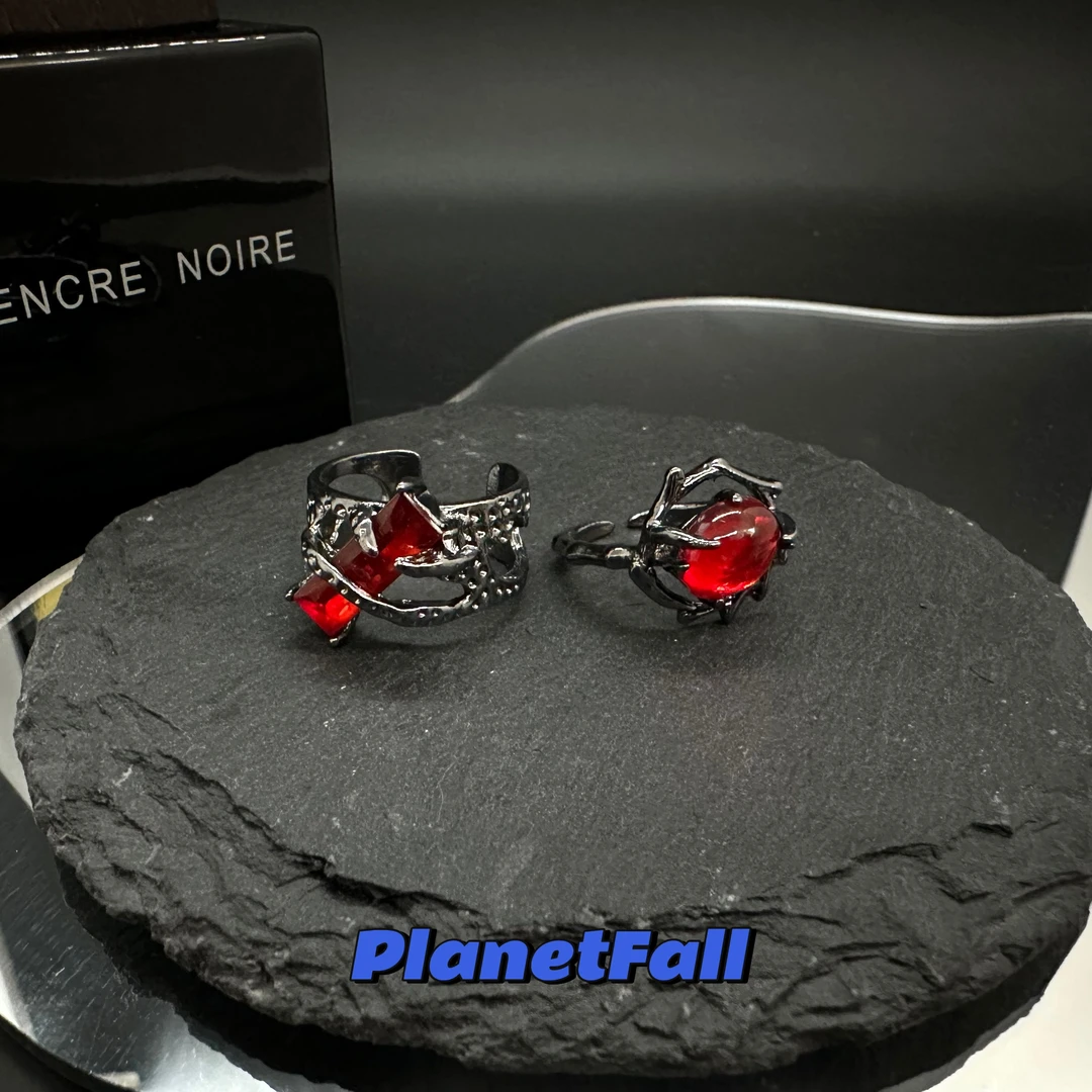 铜合金戒指 原创设计小众熔岩红色锆石戒指【荆棘骑士】开口可对戒