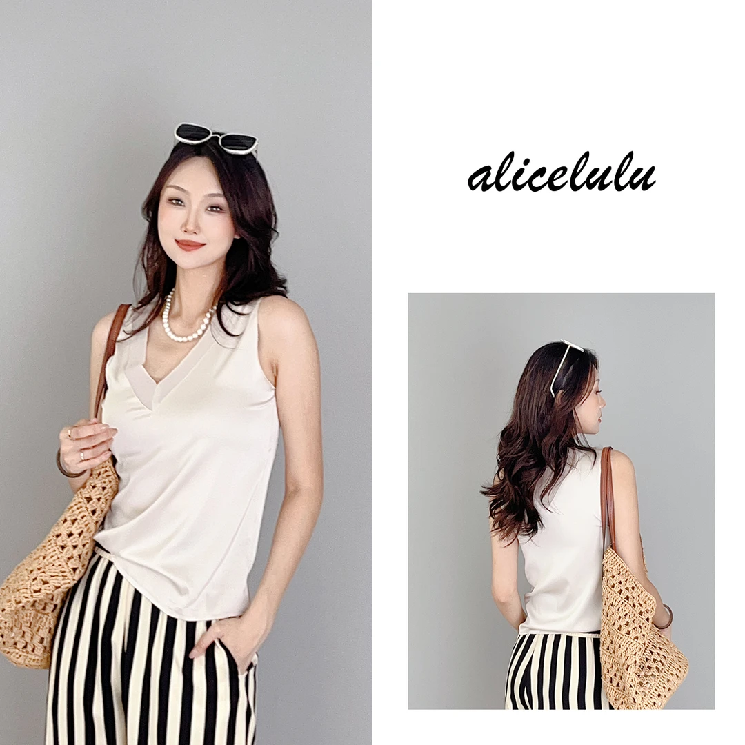 1 ALICE “优雅底色”背心 光泽缎感 V领显瘦 S2138456K