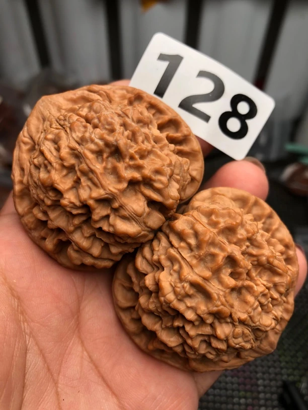 51大官帽桃心矮桩盘山异形鸳鸯戏水特殊的异形核桃造型文玩核桃