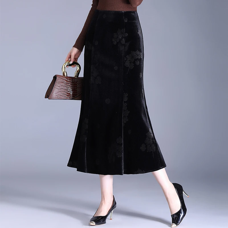 金丝绒半身裙气质鱼尾裙垂感高级感女裙子2024春秋新款妈妈包臀裙