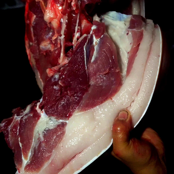 新鲜农家熟食粮食猪肉现称现卖