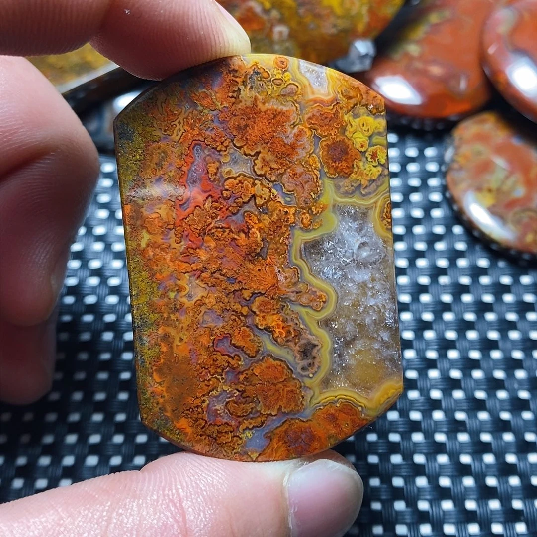 玛瑙/玉髓颈饰未镶嵌毛*