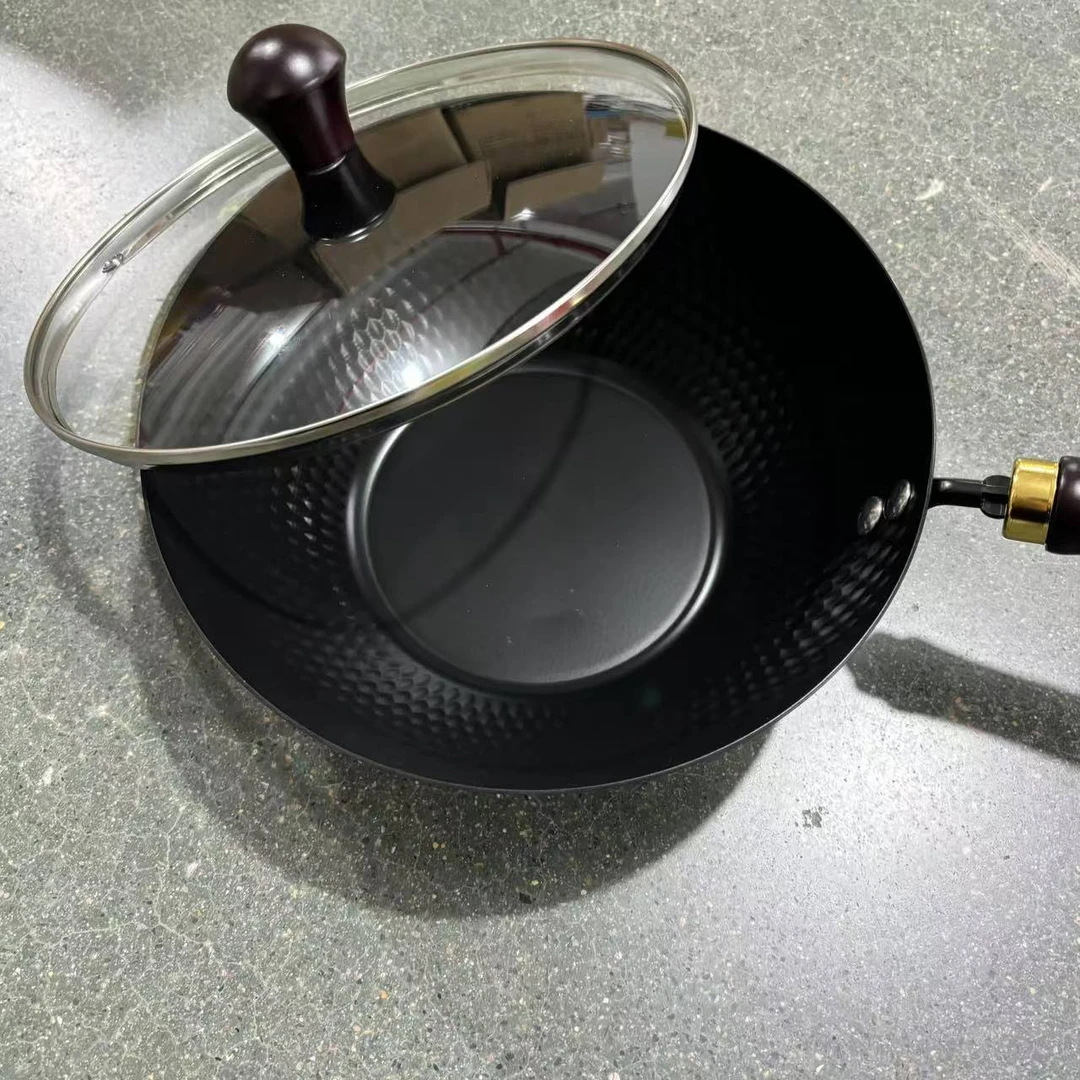 8120钛铁合金小炒锅（锅口直径24.5cm）（高9cm）