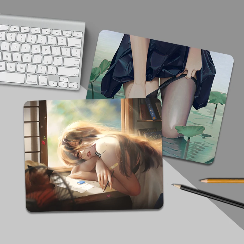 动漫鼠标垫小号二次元禁欲系游戏桌垫男生电竞创意办公电脑键盘垫