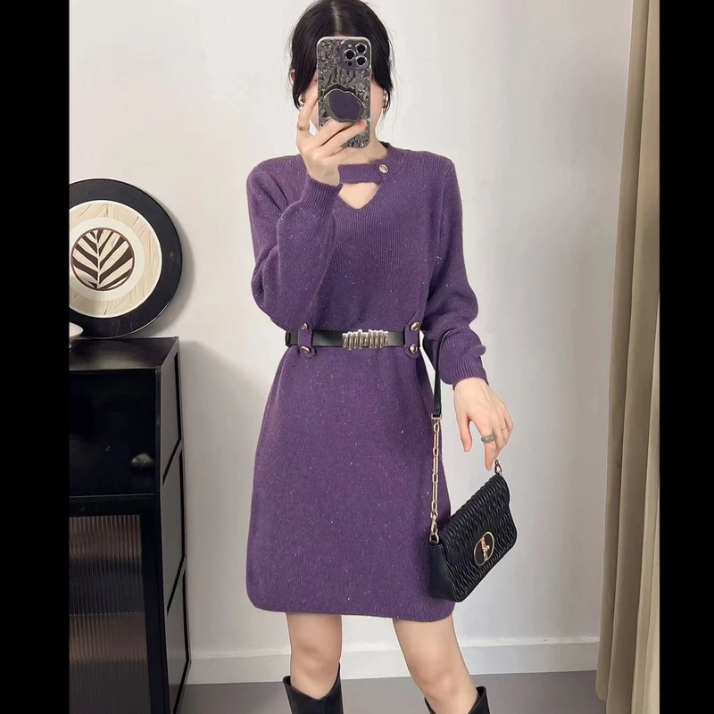 气质中长款针织连衣裙2024秋冬新款镂空设计收腰打底显瘦毛衣裙子
