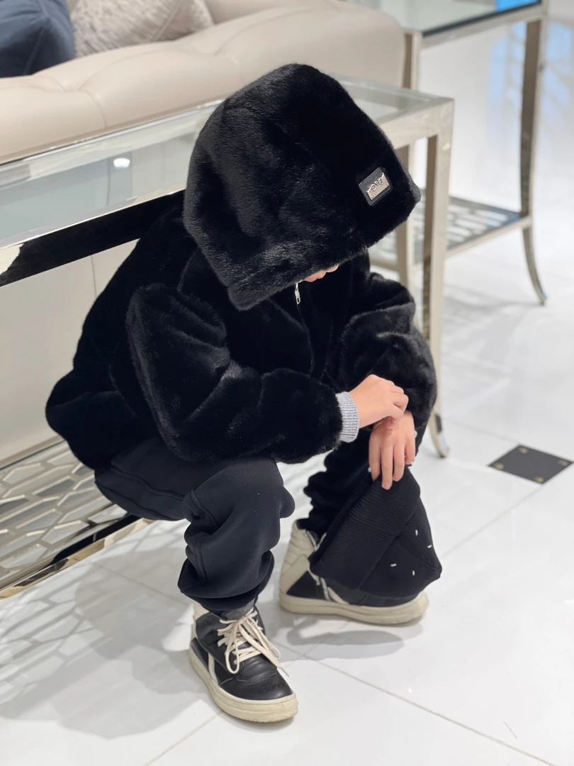 亿洋潮牌童装“熊熊宝贝”儿童限量款冬季棉服B5273