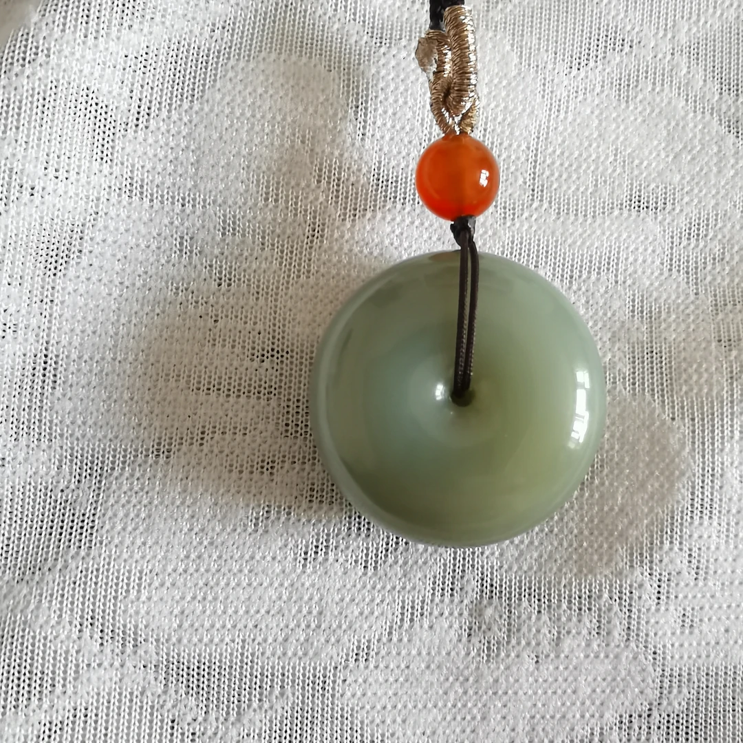 新疆和田玉且末料平安扣面包扣直径28mm厚13.2mm