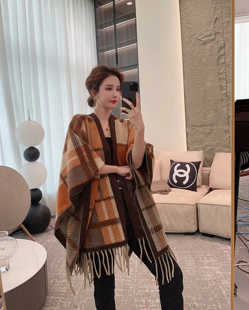 【洋气大小姐】高级感格纹流苏披肩时尚外搭百搭保暖 23X0196A