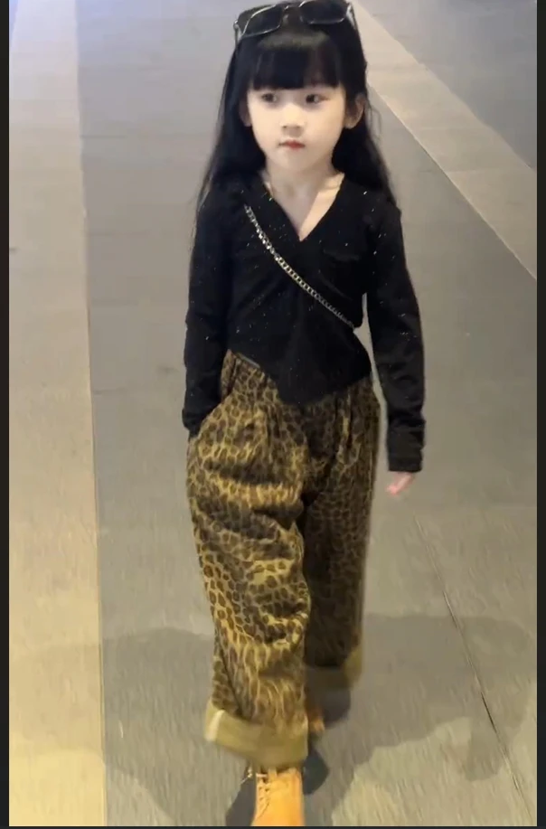 2025新款女童潮牌连帽打底衫秋款豹纹裤女孩时髦爵士舞长袖T恤套