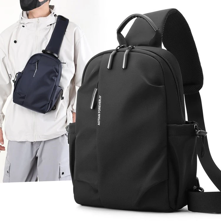 2024新款防水单肩男胸包斜挎包高级感骑行大容量商务包褶皱