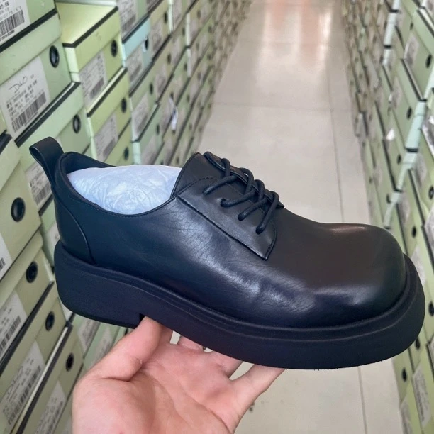 57 舒适百搭休闲经典头层胎牛单鞋