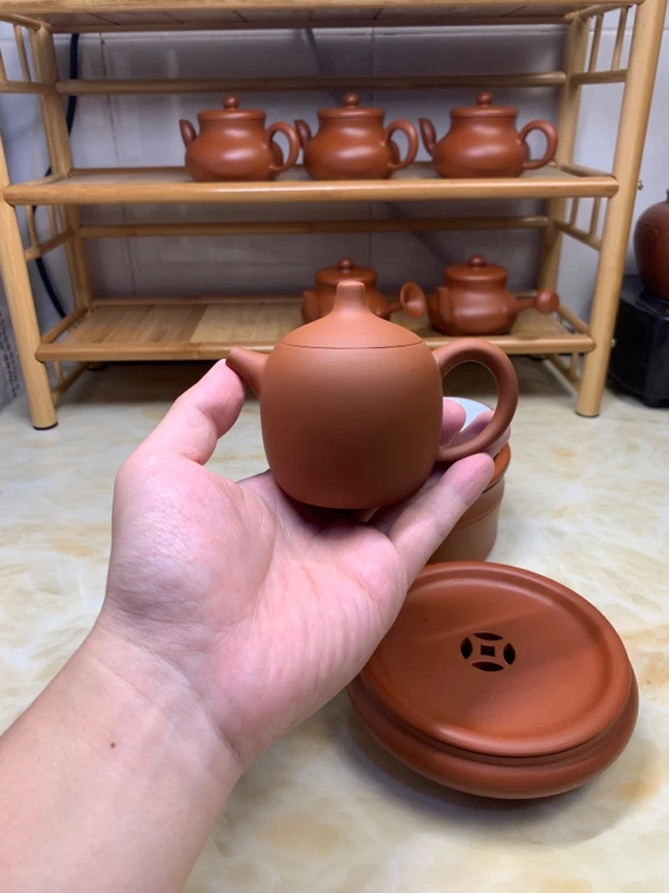 潮州手拉壶原矿朱泥内嵌盖龙蛋（135毫升）