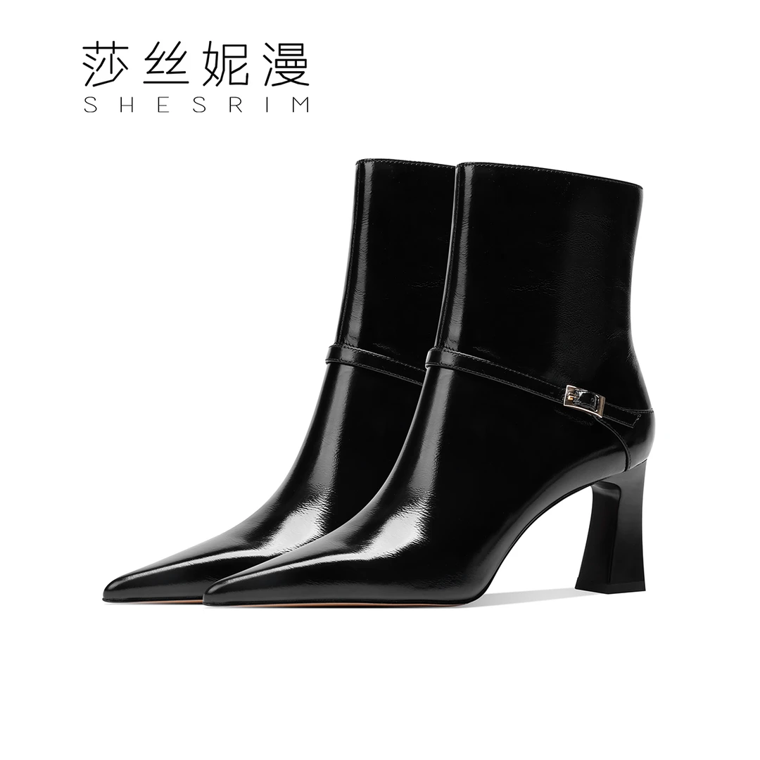 2024新款真皮扁跟链女靴百搭法式风格秋冬短靴气质时尚尖头高跟鞋