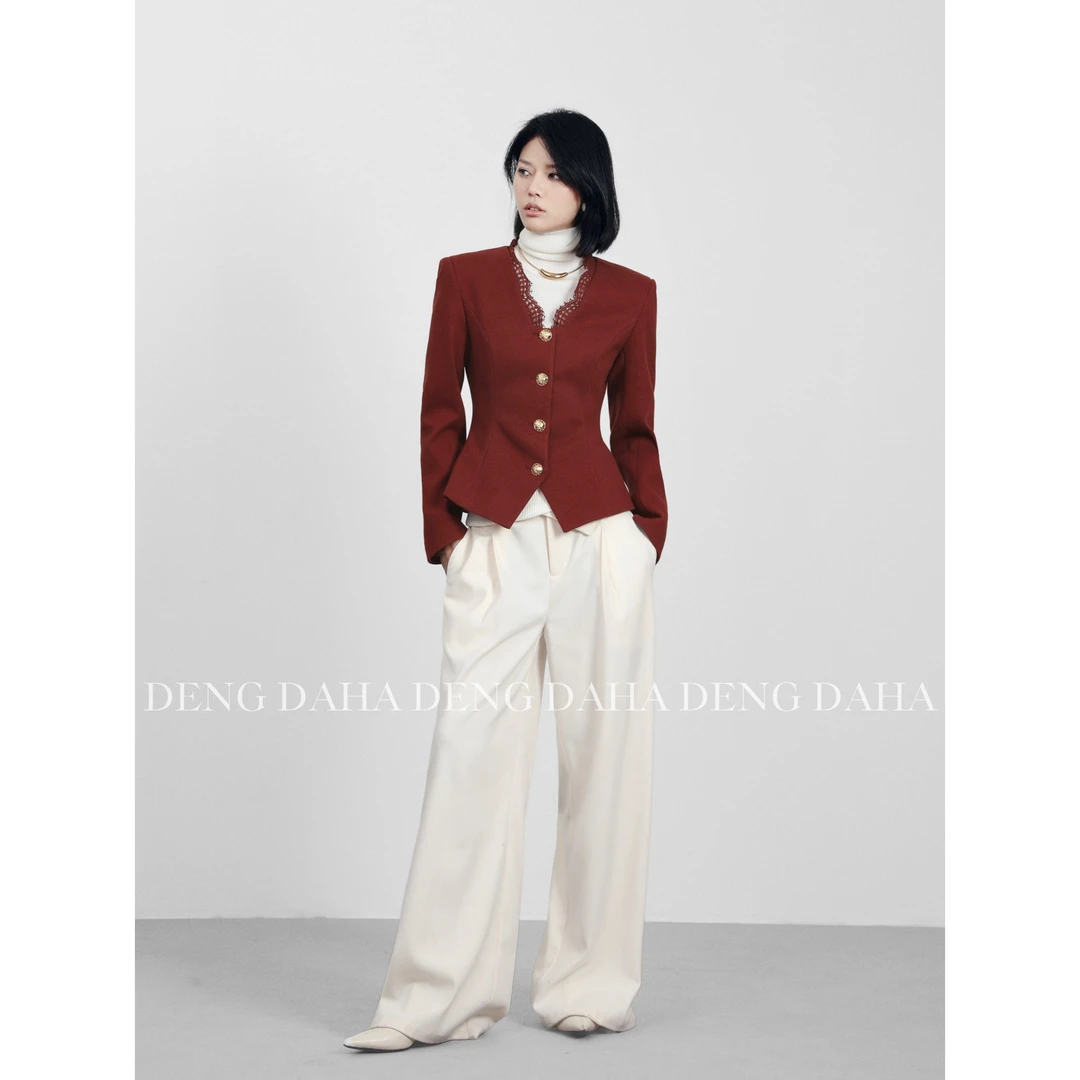 「浪漫出逃」2024法式设计感蕾丝边拼接毛呢外套HBZC621103nnassa