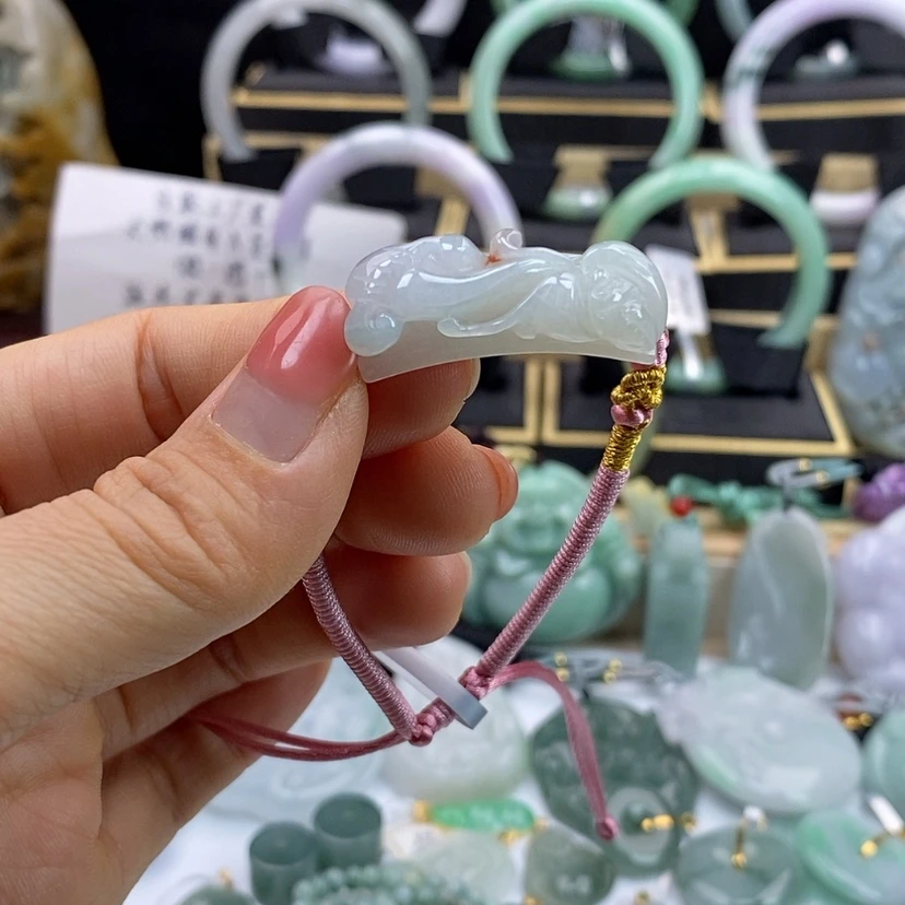 【闪购商品】翡翠颈饰未镶嵌