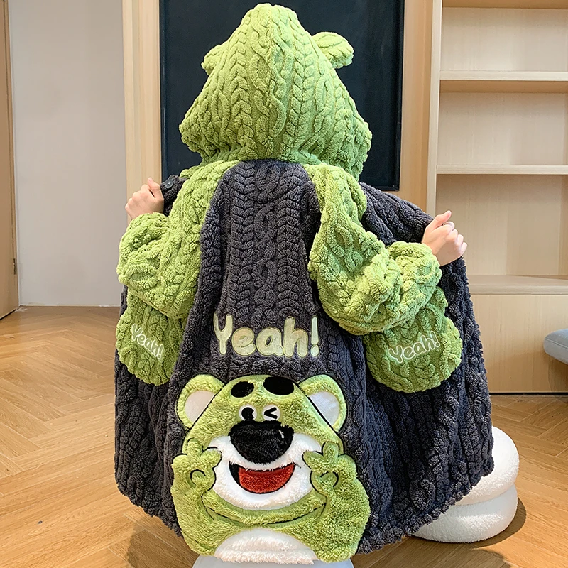 冬季法兰绒儿童睡袍男孩中大童加厚珊瑚绒睡衣连帽浴袍家居服套装